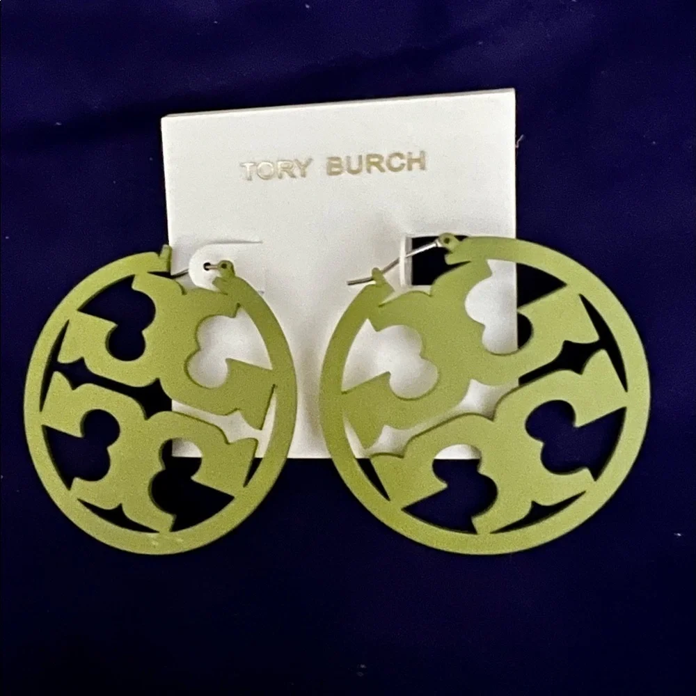 🆕Tory Burch Authentic Military Green Double T Matte Painted Large Hoop Earrings